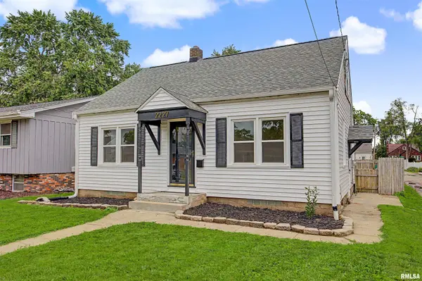 2227 W CALLENDER AVE, West Peoria, IL 61604