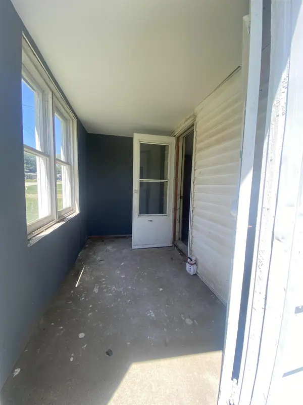811 N 10TH AVE, Canton, IL 61520