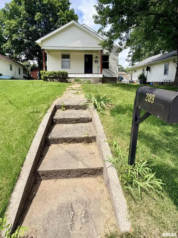 209 DOUGLAS ST, Anna, IL 62906