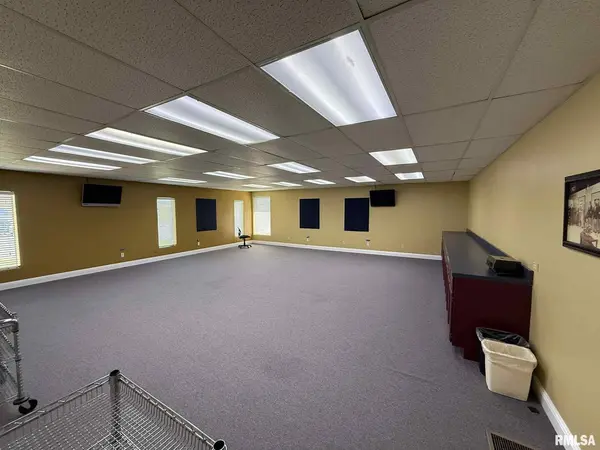11717 Route 37, Marion, IL 62959