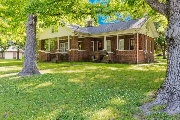 207 S MAPLE ST, Cambria, IL 62915