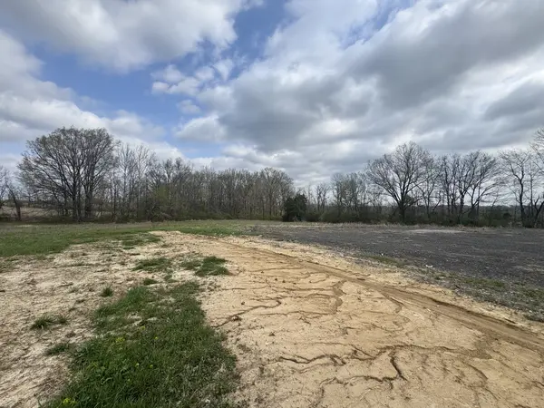 900 Old Route 146 LOOP, Vienna, IL 62995