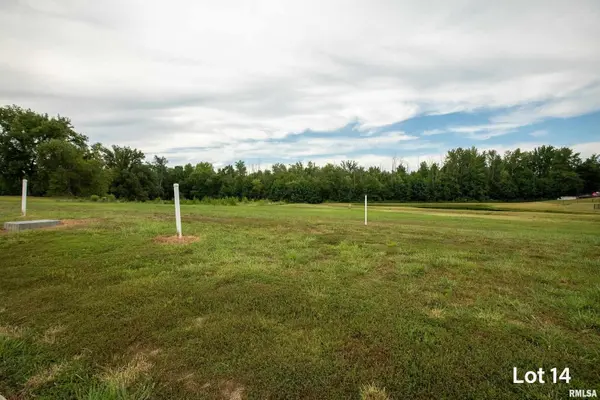 1301 WAYNE AVE, Marion, IL 62959
