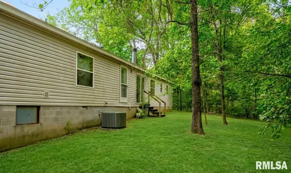 375 Lakota WAY, Carbondale, IL 62901