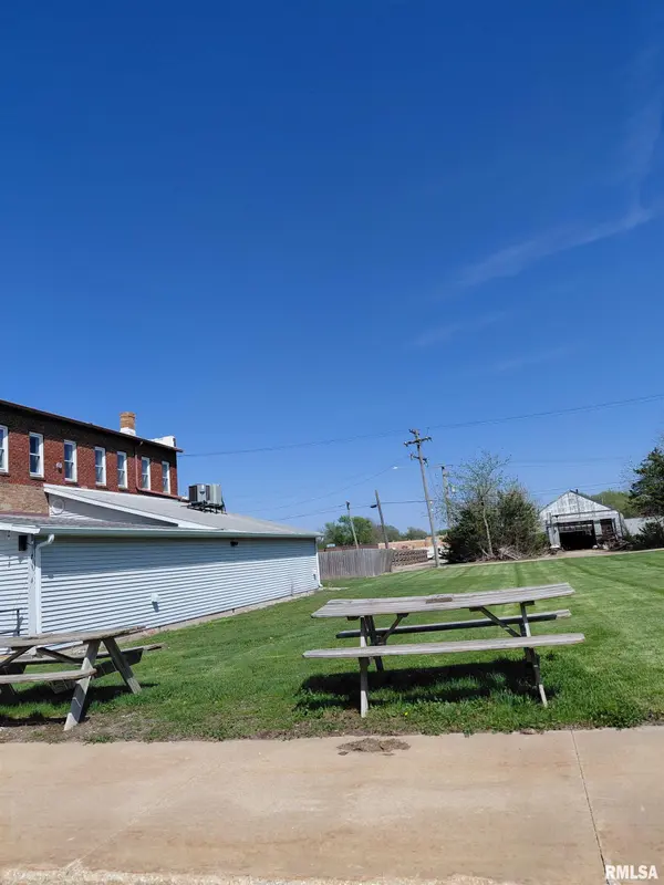 108 MAIN ST, Toluca, IL 61369
