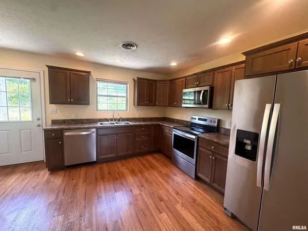 1815 BRIDGE ST, Marion, IL 62959