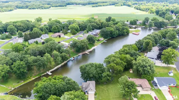 4104 S LAKE CAMELOT DR, Mapleton, IL 61547