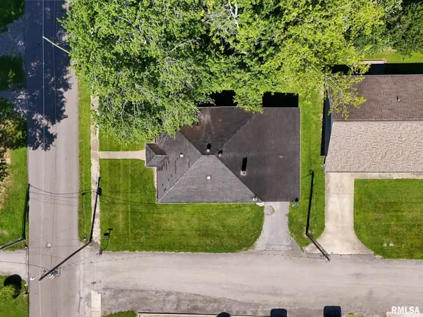 110 Ewan ST, Marion, IL 62959