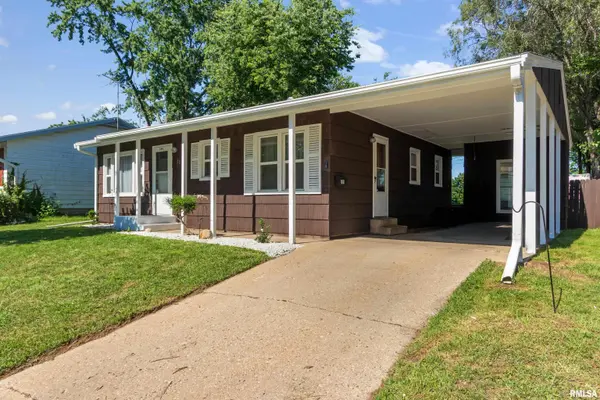 109 N 19TH ST, Pekin, IL 61554