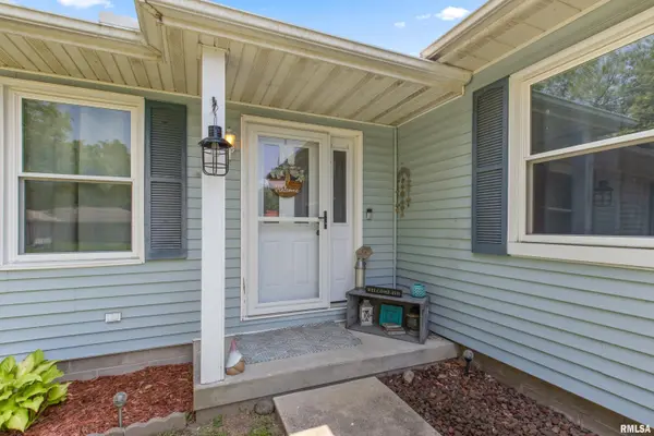1342 LAKEVIEW AVE, East Peoria, IL 61611