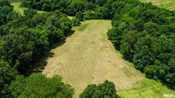 550 Body Barn RD, Anna, IL 62906