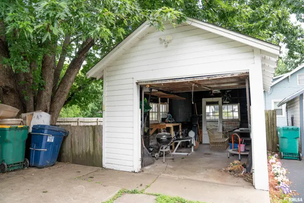 992 E LOSEY ST, Galesburg, IL 61401