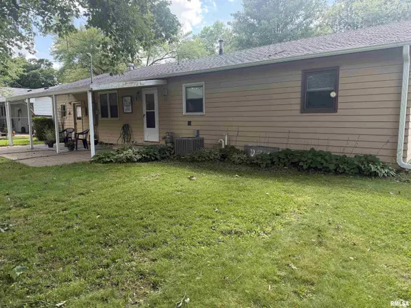 203 Jana RD, Macomb, IL 61455