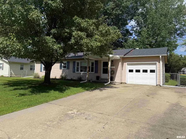 203 Jana RD, Macomb, IL 61455