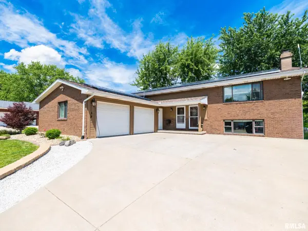 7110/7112 ROCKVALE DR, Peoria, IL 61614