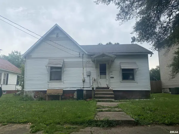 835 S 1ST AVE, Canton, IL 61520