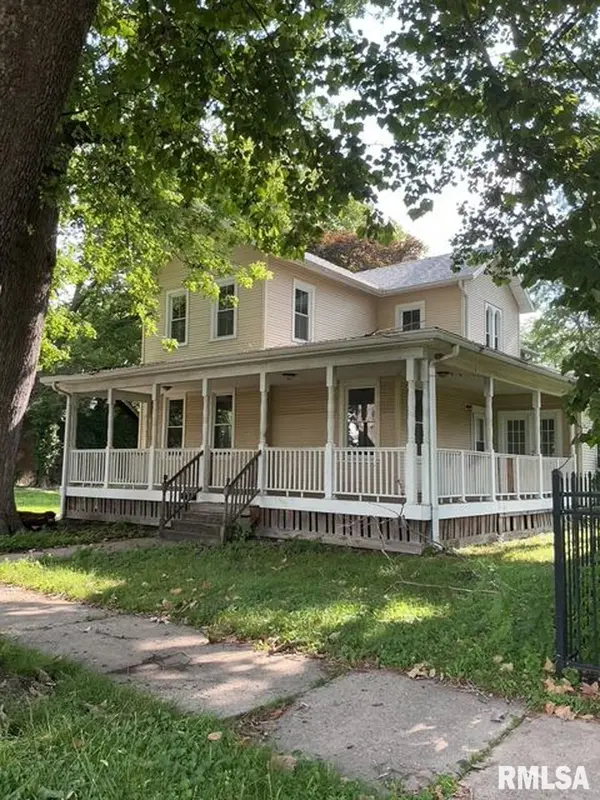 1114 N FLORA AVE, Peoria, IL 61606