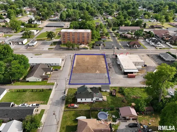 1100 W MAIN ST, Marion, IL 62959