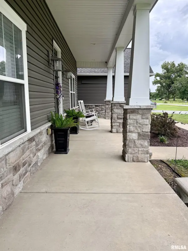 120 Quails Run LN, Harrisburg, IL 62946