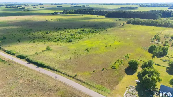 Shay RD, Green Valley, IL 61534