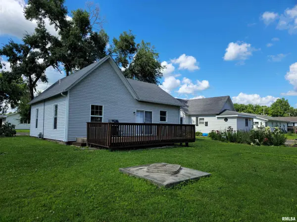 302 SMITH ST, Colchester, IL 62326