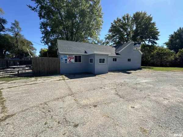 21575 N State Highway 78, Canton, IL 61520