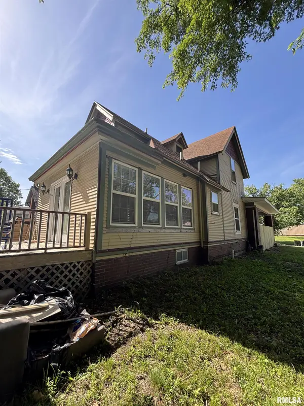 295 W Barnes ST, Bushnell, IL 61422