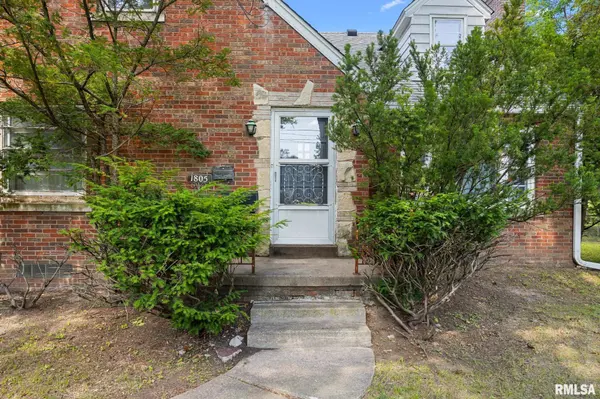 1805 W GILBERT AVE, Peoria, IL 61604