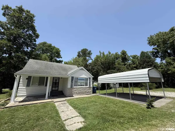 214 N PLUM ST, Desoto, IL 62924