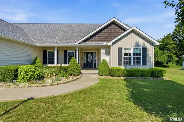 407 PRINCE LN, Herrin, IL 62948