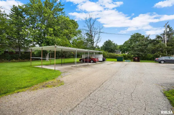 601 DEVONSHIRE RD, Washington, IL 61571