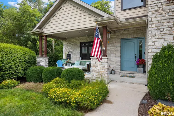 124 CHEROKEE DR, Groveland, IL 61535