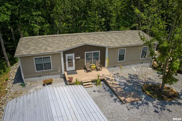1340 1350 Egyptian Hills DR, Creal Springs, IL 62922