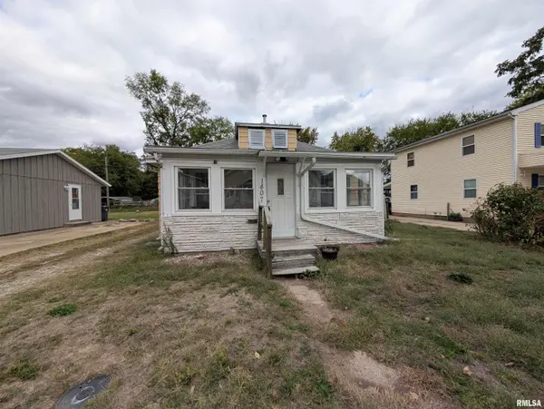 1407 MARTHA ST, Pekin, IL 61554