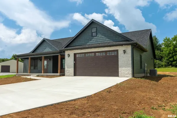 7180 Canyon CT, Marion, IL 62959