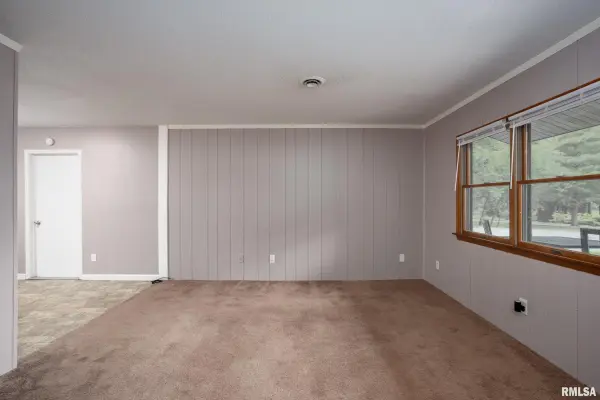 136 and 140 Weatherford LN, Carbondale, IL 62901
