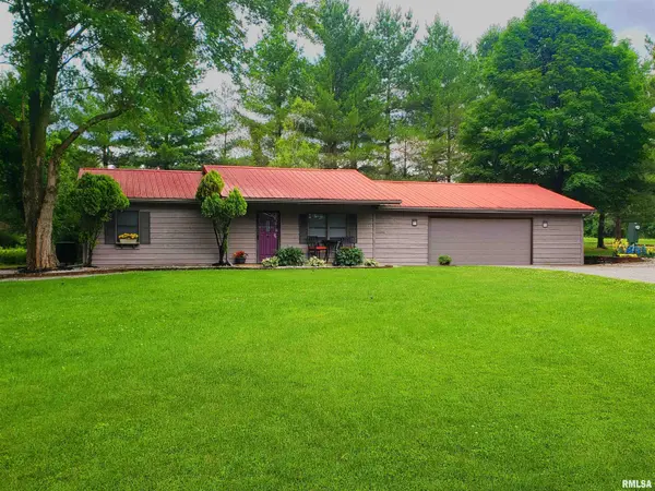 136 and 140 Weatherford LN, Carbondale, IL 62901