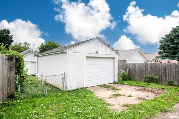 331 RANDOLPH AVE, East Peoria, IL 61611