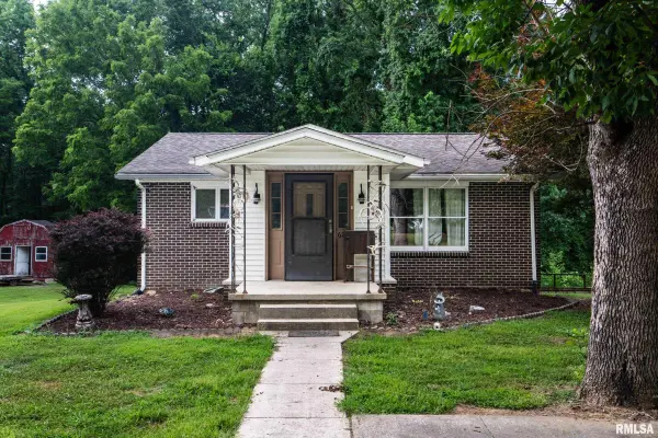 67 Scouts RD, Murphysboro, IL 62966