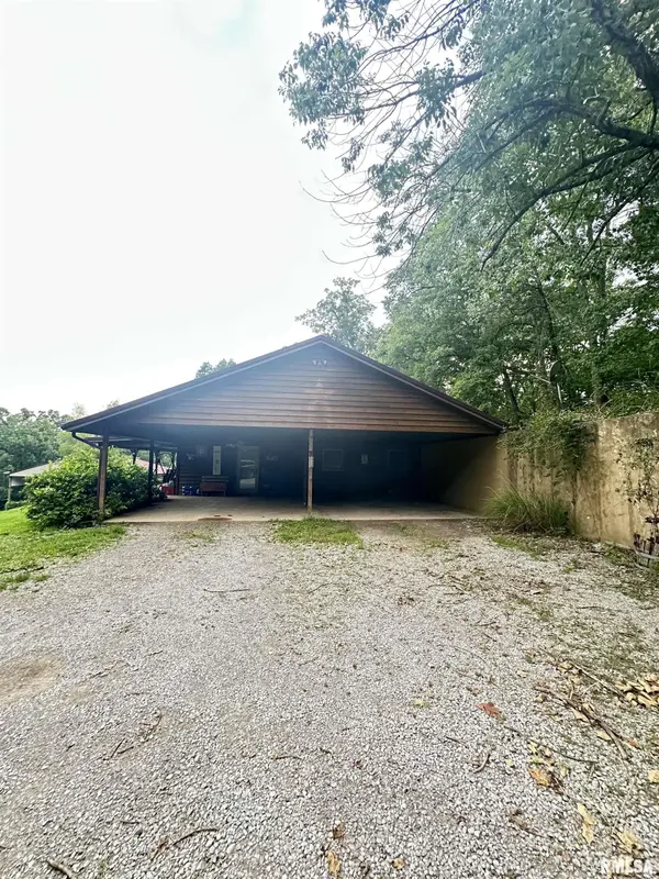 155 Hickam RD, Alto Pass, IL 62905