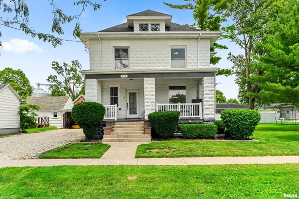 219 W THOMAS ST, Toulon, IL 61483