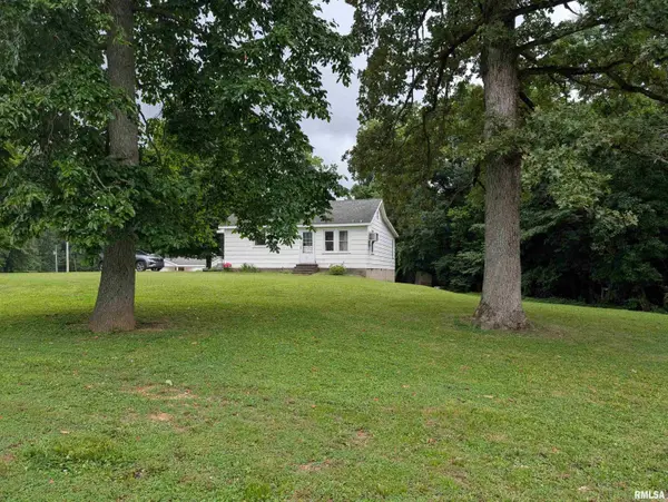 532 State Route 146, Golconda, IL 62938