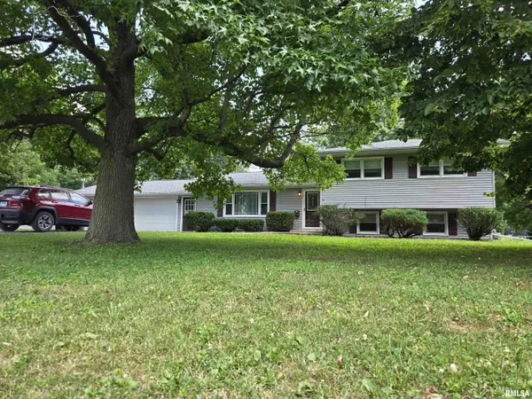 513 S MARION ST, Carthage, IL 62321