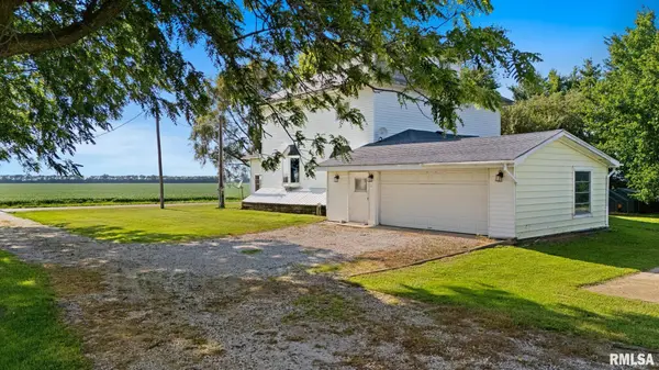 724 County Road 2600 E RD, Toluca, IL 61369