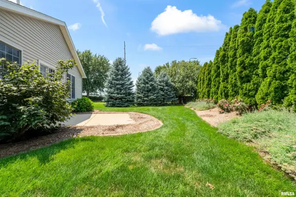 2421 W JUBILEE LN, Dunlap, IL 61525