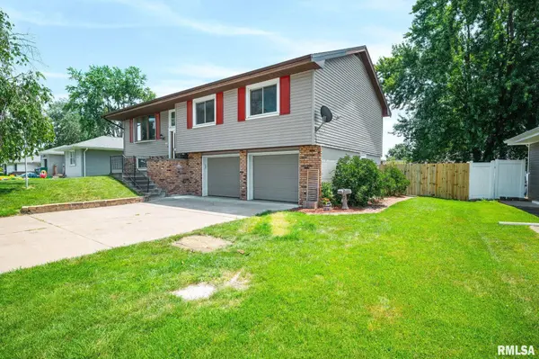 5916 W SIOUX TRL, Peoria, IL 61607