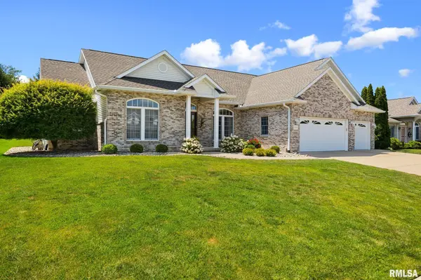 1930 CHESTNUT LN, Washington, IL 61571