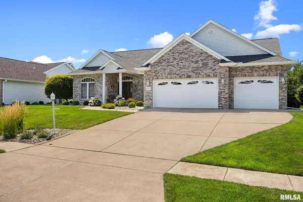 1930 CHESTNUT LN, Washington, IL 61571
