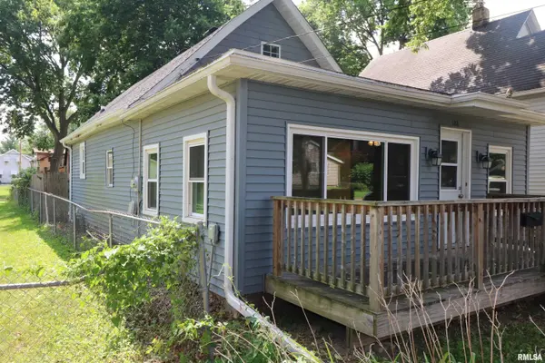 122 N WAVERLY AVE, West Peoria, IL 61604