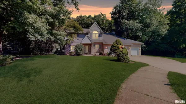 105 FLEUR DE LIS CT, East Peoria, IL 61611